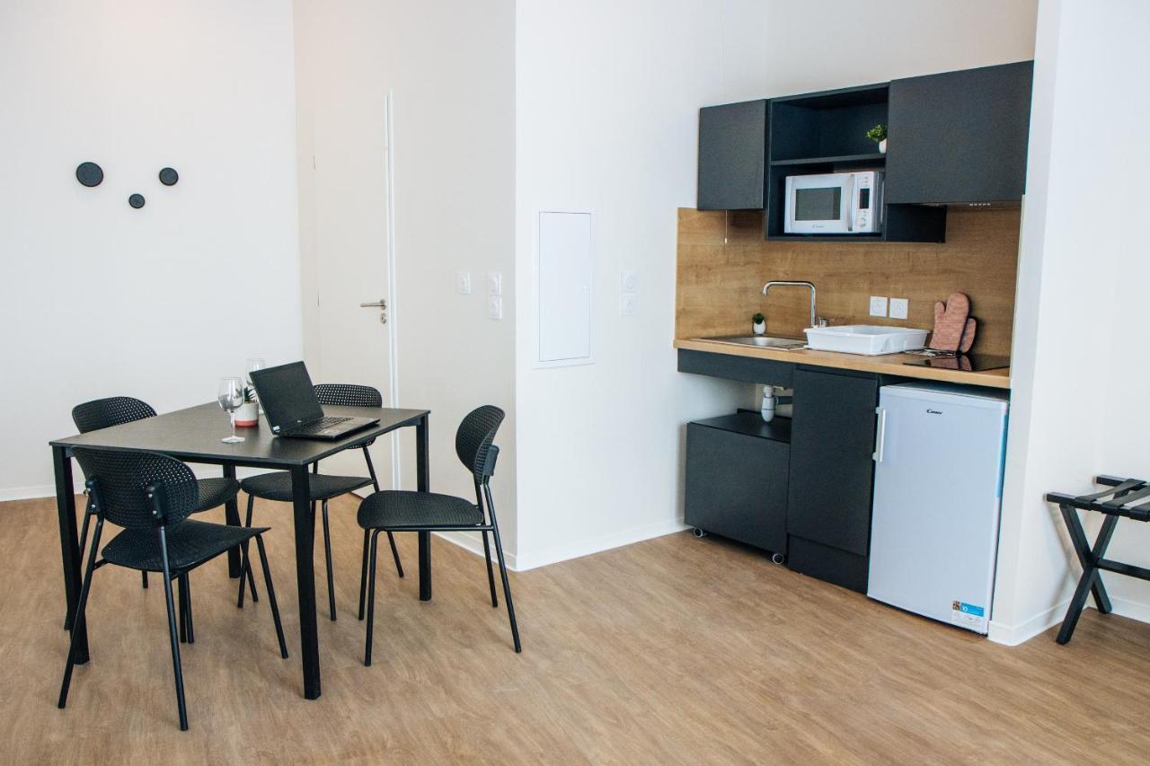 Twenty Business Flats Beziers Aparthotel Bagian luar foto